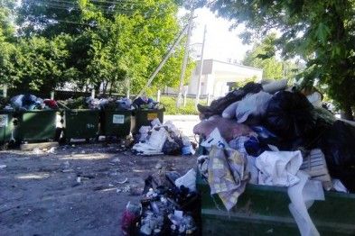 Аксенов недоволен санитарным состоянием улиц Симферополя. Будет разработан детальный план уборки города