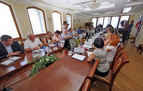 ������ ������: ���������� �������� ���������� ����� ������������������ � �������������� ������� ���