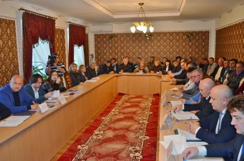 Юрий Шевченко: Создание условий социального комфорта для молодых специалистов укрепит кадровый потенциал