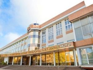 В Крымском федеральном университете расследуется факт закупки медицинского оборудования по завышенной цене