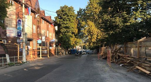 Работы на участках капремонта коммунальных сетей на симферопольской ул. Толстого вблизи школ завершены