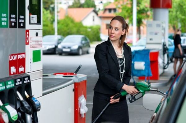 Бензин на крымских АЗС не соответствует стандартам качества - Аксенов