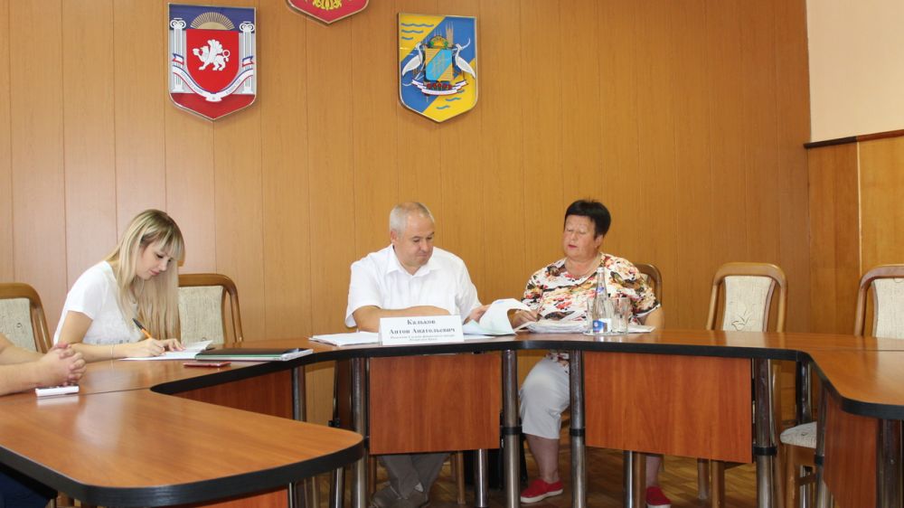 Антон Кальков провел приём граждан в Джанкойском районе