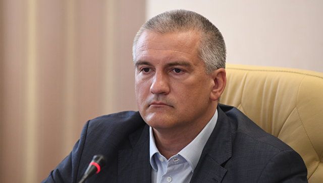 Аксенов заявил, что власти Феодосии может ждать "симферопольский сценарий"