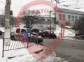 В Симферополе столкнулись полицейская машина и легковушка