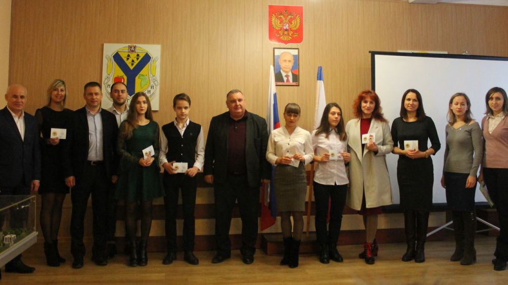 В Нижнегорском состоялось торжественное собрание, посвященное Дню Республики Крым