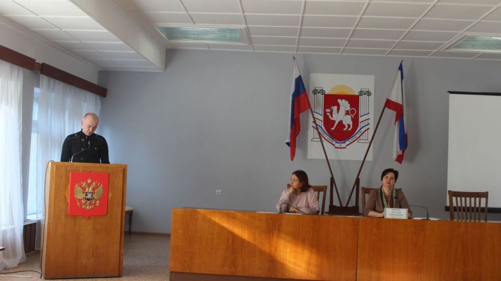 Глава Администрации Ленинского района Светлана Иванова провела расширенное аппаратное совещание