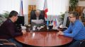 Глава района Рефат Дердаров провел еженедельный прием граждан