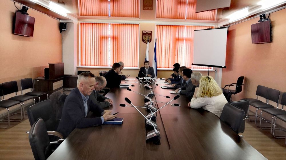 В Госкомнаце состоялось рабочее совещание по вопросу развития транспортной инфраструктуры в районе села Фонтаны