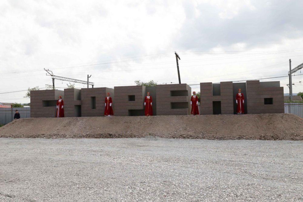 К концу года будут завершены все работы на мемориальном комплексе «Сюрень» в Бахчисарайском районе, — Абдураманов