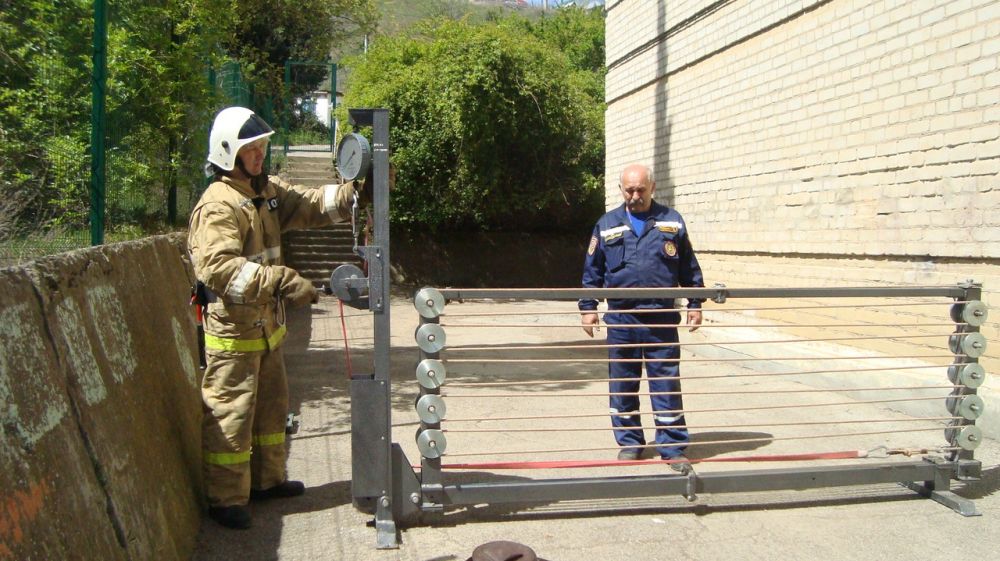 Испытание спасательной веревки пожарной