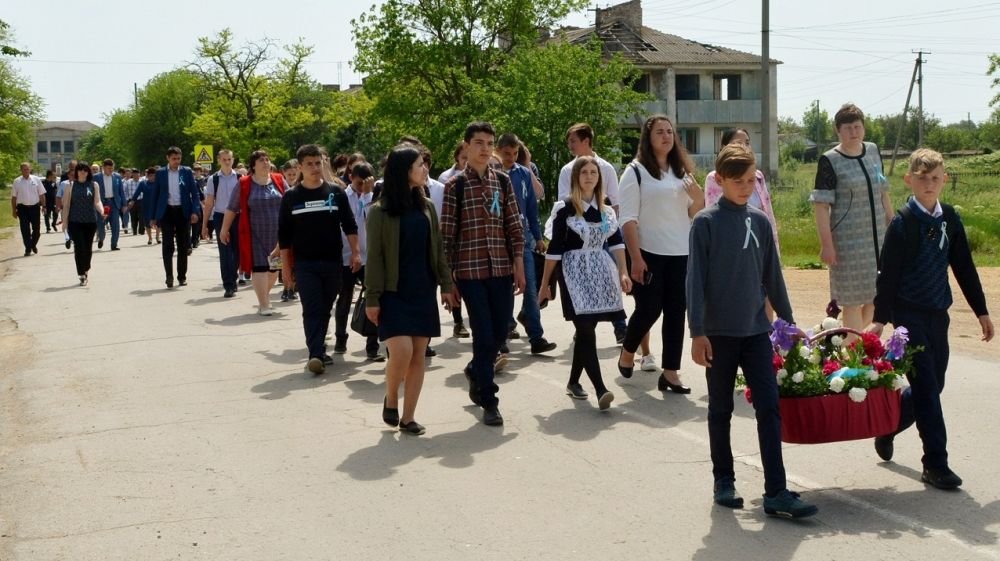 Погода село гвардейское. Гвардейское (Первомайский район). Гвардейское Первомайский район Крым. Гвардейское Первомайский район больница. Год основания село Гвардейское Первомайский район Крым.