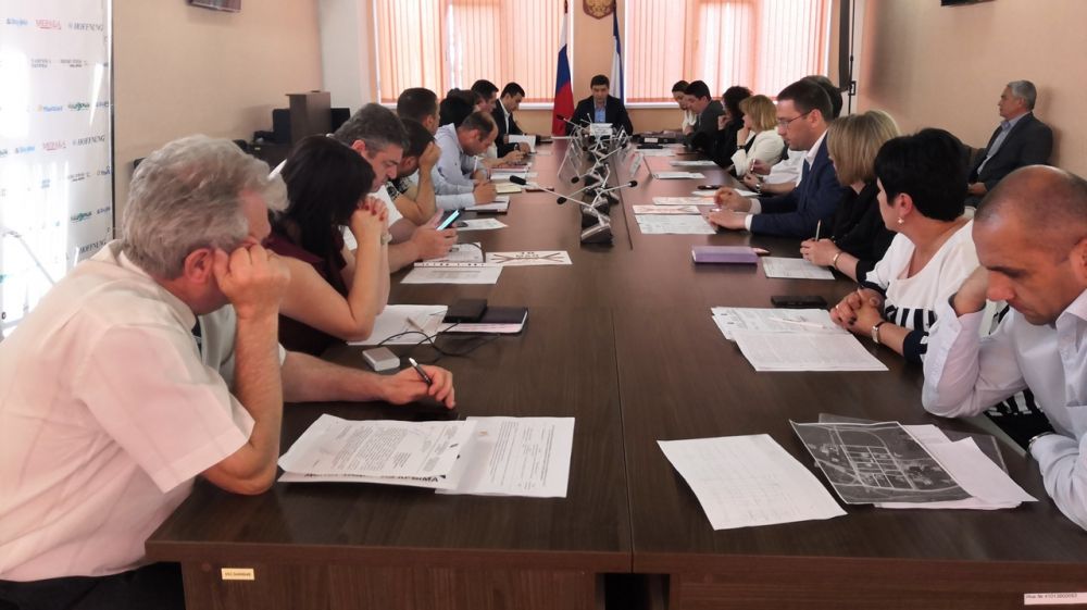 Ленур Абдураманов провел рабочее совещание по вопросу дальнейшего использования объектов незавершенного строительства