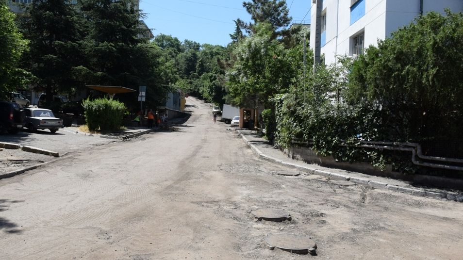 Капитальный ремонт трёх ялтинских улиц начнётся раньше, чем было запланировано