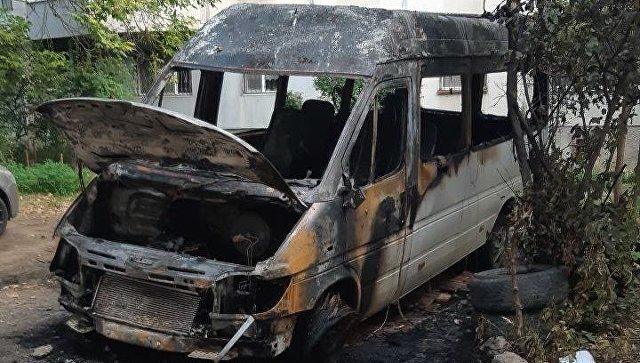 В Симферополе ночью сгорел автобус