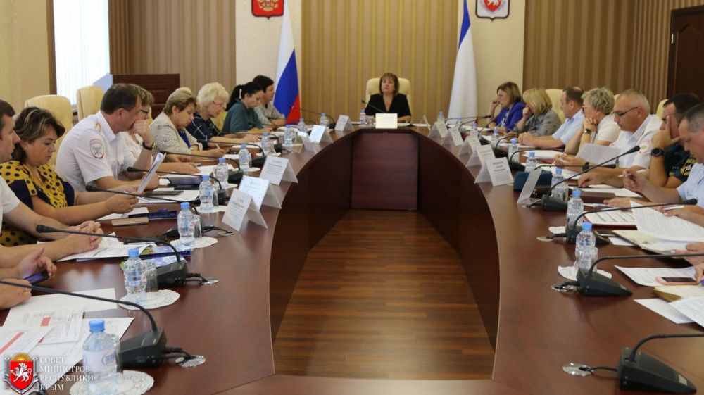 Алла Пашкунова провела заседание Межведомственной комиссии по организации отдыха, оздоровления и занятости детей в Республике Крым в 2019 году