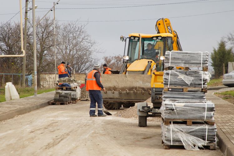 Дороги в Симферополе отремонтируют за 490 млн рублей