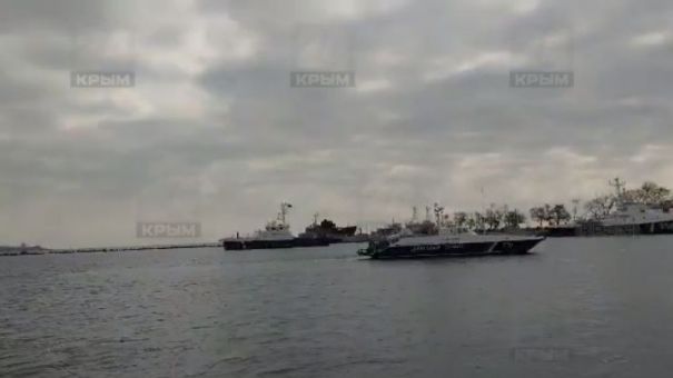Корабли ВМСУ покидают порт в Керчи. Эксклюзив «Крым 24»