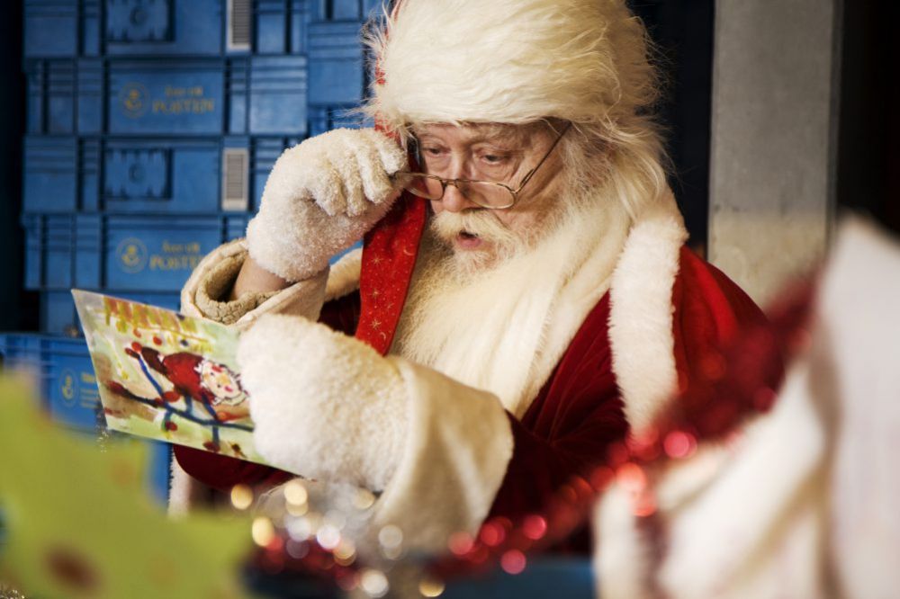Деду Морозу отправят подарки и письма от детей из Херсонеса