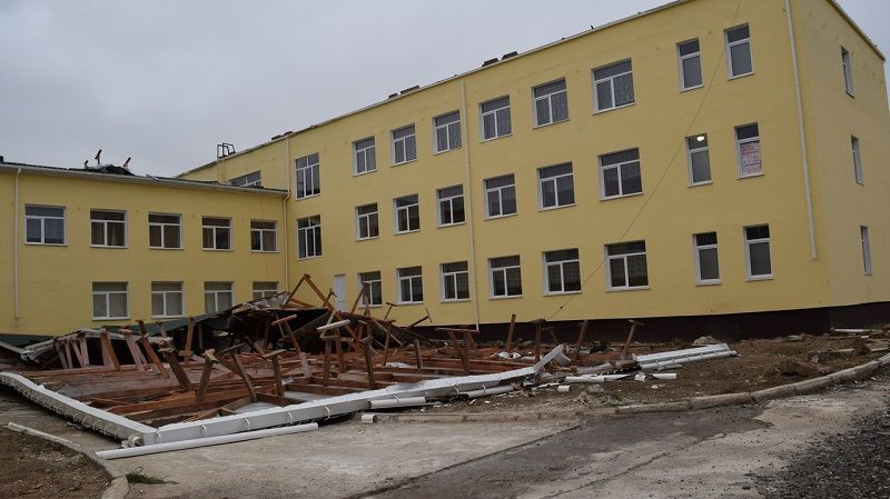 Занятия в пострадавшей от сильного ветра джанкойской школе возобновятся в понедельник