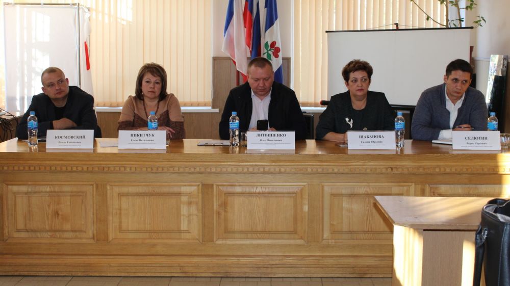 Состоялась очередная встреча председателя Симферопольского районного совета с общественниками и депутатами сельских поселений
