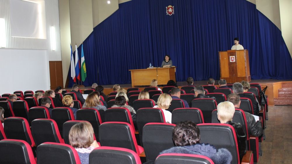 Ленара Джелялова провела расширенное аппаратное совещание и заседание коллегии администрации Белогорского района