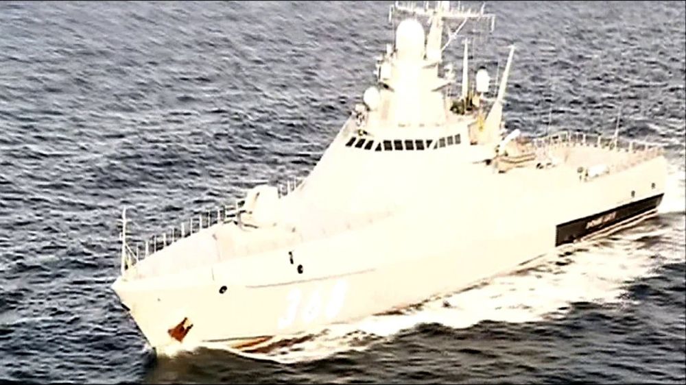 Корабли ЧФ завершили учения с ВМС Алжира в Средиземном море