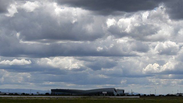 В аэропорту "Симферополь" заканчивают строительство новой "взлетки"