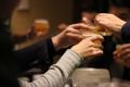 В Японии стали меньше выпивать с коллегами