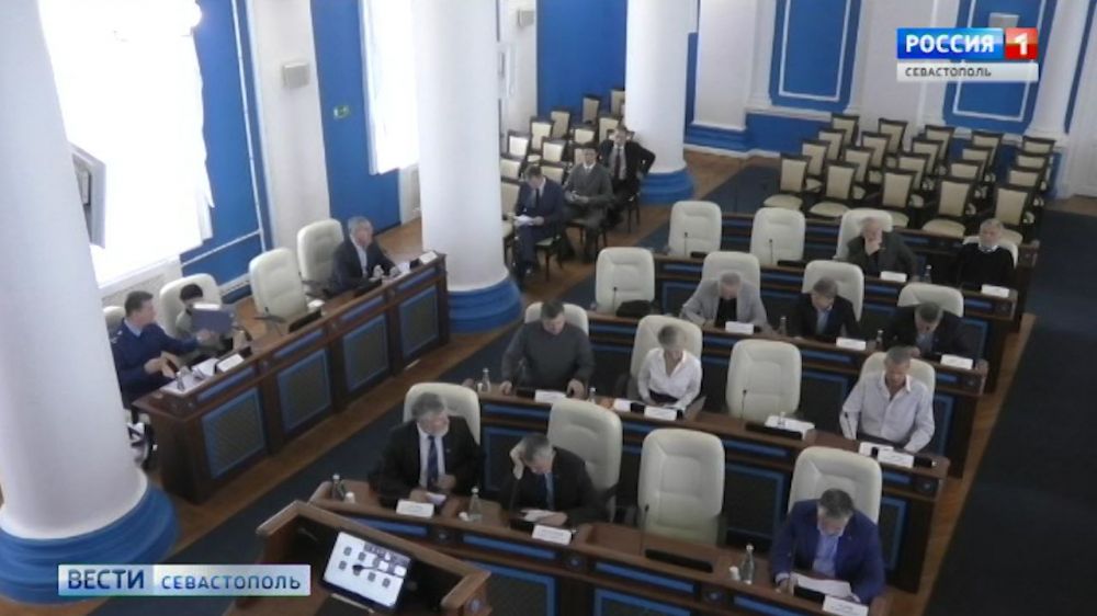 В Севастополе депутаты просят увеличить срок подачи заявлений по обеспечению жильем ветеранов и пенсионеров ОВД.