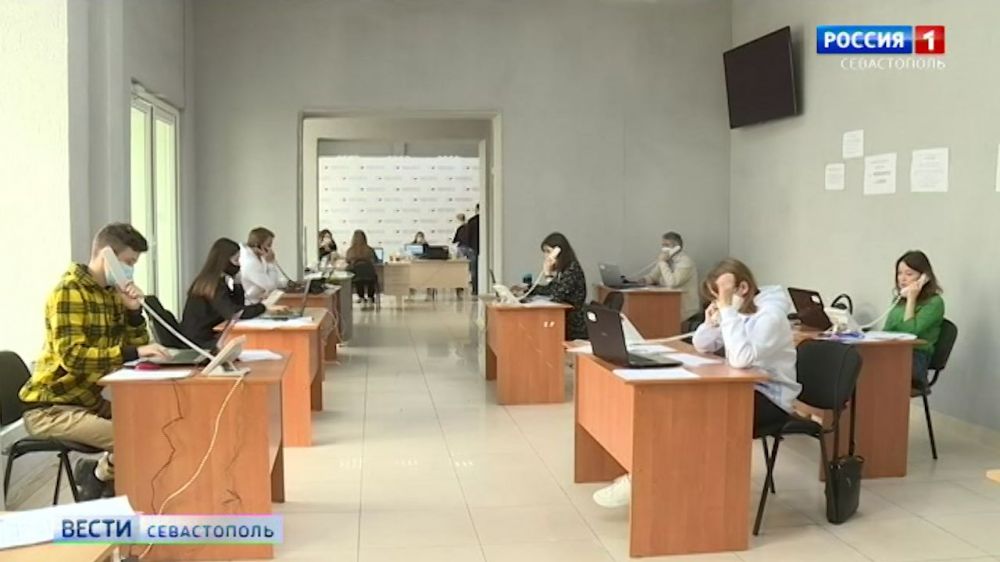 В Севастополе более 300 волонтеров заботятся о пенсионерах во время карантина