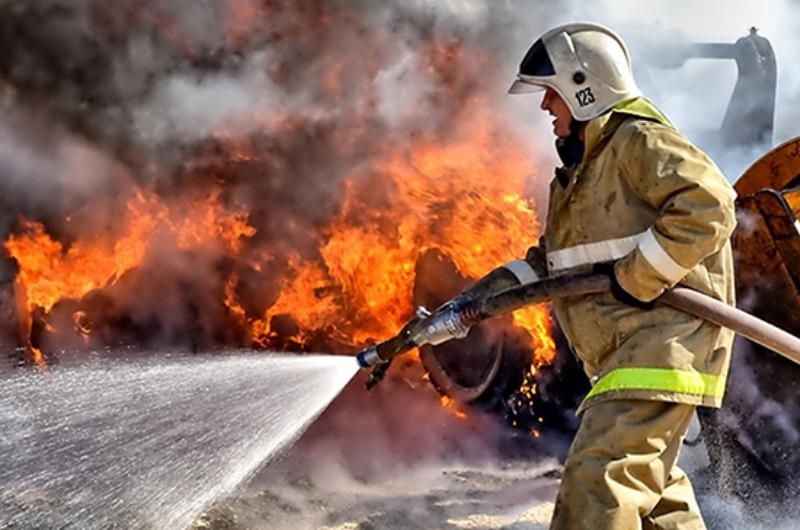 В Алуште на пожаре погиб человек