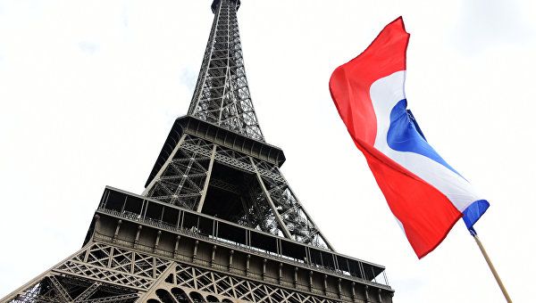 Франция выступила с заявлением по указу Путина о земле в Крыму