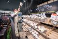 В торговых сетях Севастополя освящают пасхальные куличи