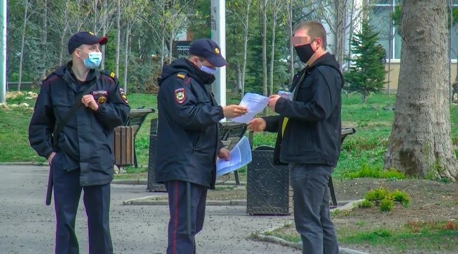 Полицейские в Крыму начали чаще выявлять поддельные разрешения на передвижение