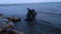 В Керчи автомобиль рухнул с 25-метрового обрыва в море