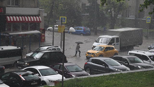 Месячная норма за день: синоптики прогнозируют сильные ливни в Крыму