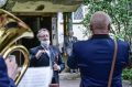 В Крыму ветеранов поздравили с Днём победы с камерным духовым оркестром