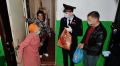 Полицейские вместе с волонтерами передали продукты для 1,5 тысяч крымских семей