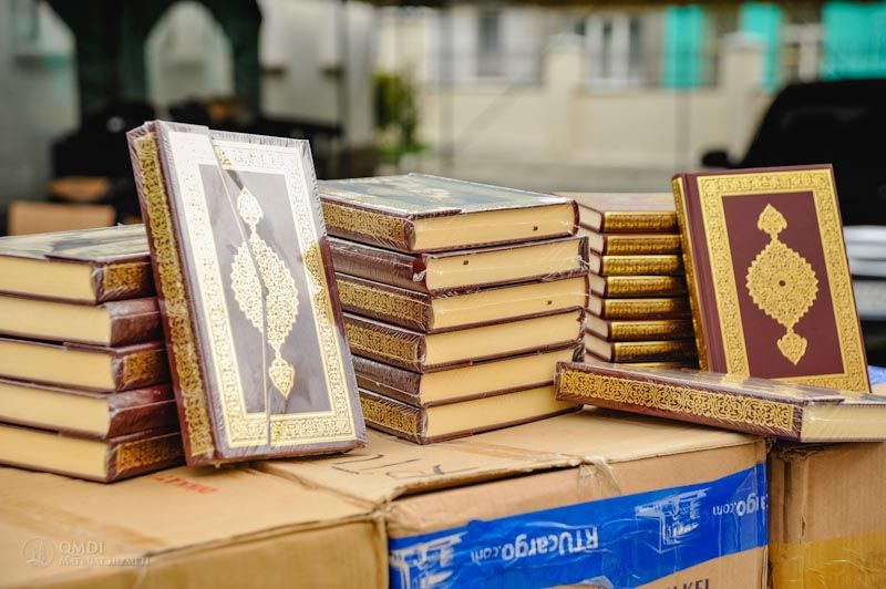 Мусульмане Крыма получили в подарок 4 тысячи экземпляров книги Коран