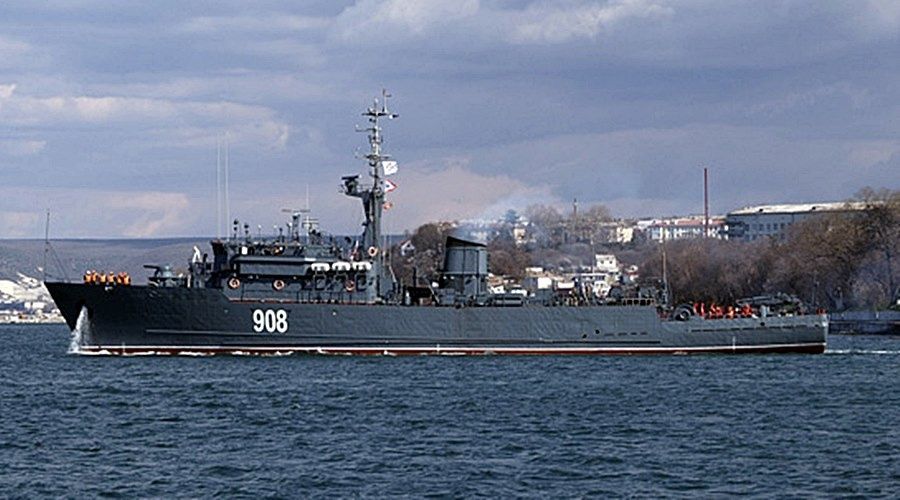 Отряд кораблей Черноморского флота проходит проливы Босфор и Дарданеллы