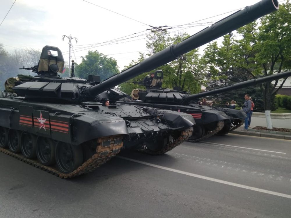 В Крыму начали подготовку к парадам Победы