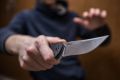 В Днепропетровске мужчина из-за долгов вонзил нож в свою голову
