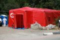 На въездах в Севастополь установлены красные палатки — медицинские модули для тестирования на COVID-19