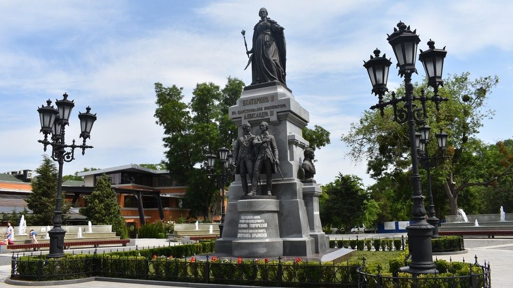 Памятник екатерине в симферополе фото