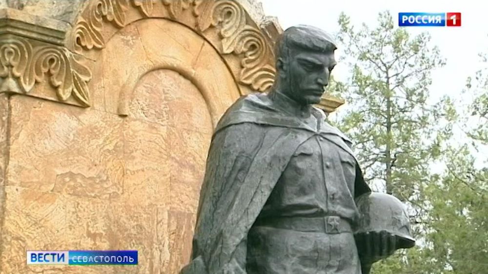 Обелиск на братском кладбище Анапской дивизии нуждается в реконструкции