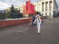 В центре Симферополя провели дезинфекцию перед парадом Победы
