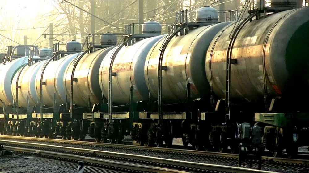 Доставка грузов в Крым по железной дороге подешевеет до 50%