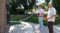 Руководство Нижнегорского района возложили цветы к памятному знаку героям-подпольщикам