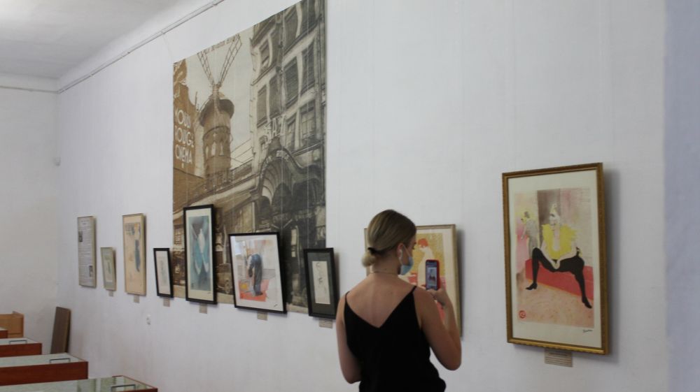 В Симферопольском художественном музее доступны для посещения экспозиции уникальных литографий